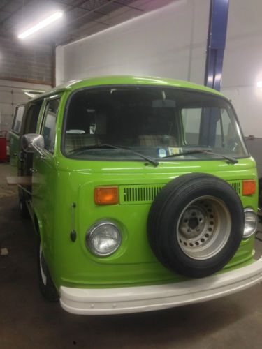 1977 volkswagen bus/vanagon transporter