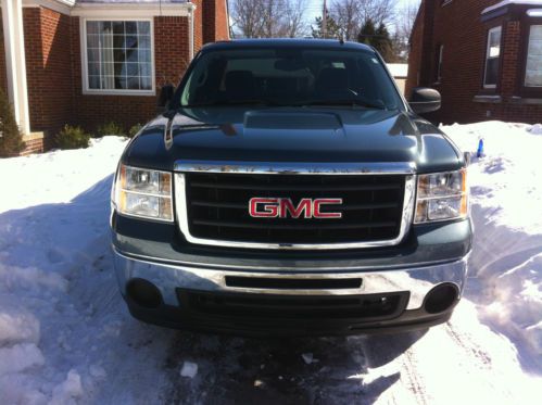 2010 gmc sierra 1500 sle ***low miles*** great condition
