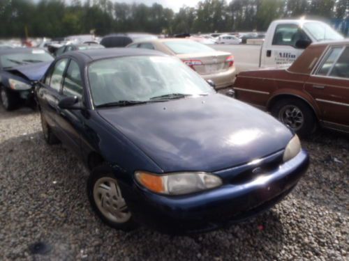 2001 ford escort se sedan 4-door 2.0l