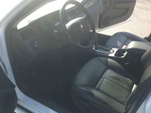 2011 CHEVY IMPALA LT, WHITE/BLACK LEATHER, HEATED SEATS, MOON ROOF, 29K MILES!!, US $16,800.00, image 13