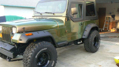 89 jeep yj wrangler, 6 cyl. 4 wd, flip flop paint, custom interior, restored