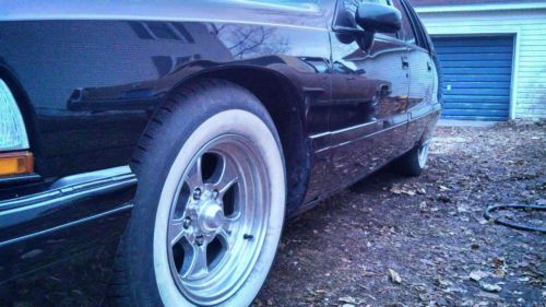 1992 Buick Roadmaster, US $13,333.33, image 2