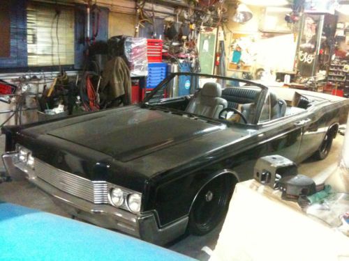 1966 lincoln convertible !! low reserve !! 2005 ls2 engine , airride suspension