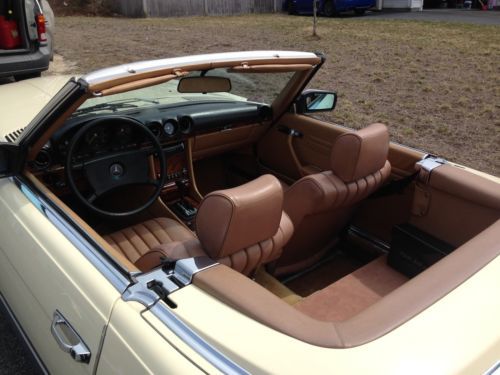 Gorgeous 1985 mercedes 380sl convertible v8 roadster 83k orig. miles!  no rust!