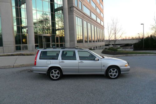 2000 volvo v70r awd  wagon silver