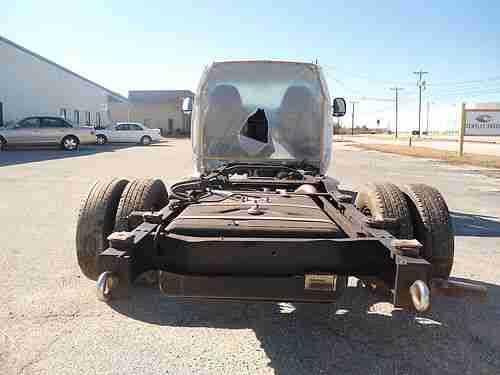 2006 Ford E-450 Super Duty Base Stripped Chassis, image 5