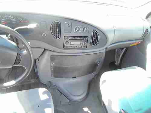 2006 Ford E-450 Super Duty Base Stripped Chassis, image 11