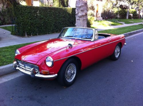 1966 mgb convertible