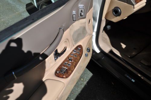 1997 Lincoln Town Car Signature Sedan 4-Door 4.6L, image 8