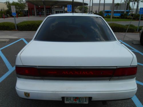 1990 nissan maxima