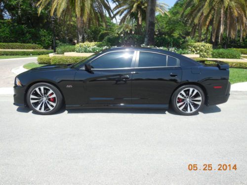 2012 Dodge Charger SRT8 6.4L HEMI LOADED NAVIGATION SUNROOF 470HP ONLY 12K MILES, image 2