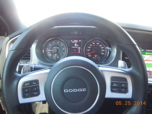 2012 Dodge Charger SRT8 6.4L HEMI LOADED NAVIGATION SUNROOF 470HP ONLY 12K MILES, image 10