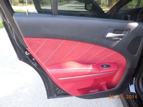 2012 Dodge Charger SRT8 6.4L HEMI LOADED NAVIGATION SUNROOF 470HP ONLY 12K MILES, image 15