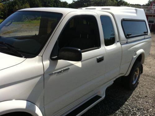 1998 toyota tacoma pre runner extended cab with topper-original owner