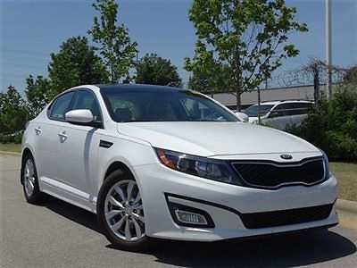 4dr sdn ex low miles sedan automatic gasoline 2.4l dohc i4 gdi white