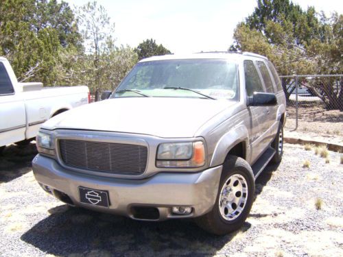 2000 cadillac escalade 4x4