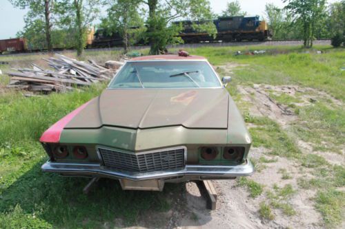 1970 buick riviera   needs restored