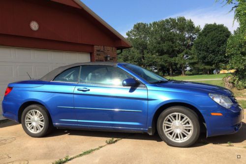 2008 chrysler sebring touring convertible 2-door 2.7l