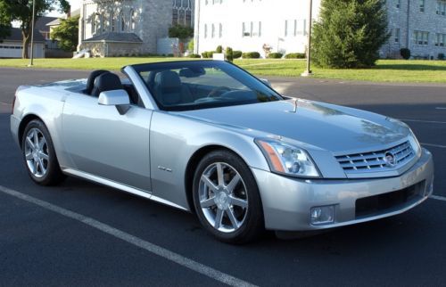 2004 cadillac xlr convertible clean title