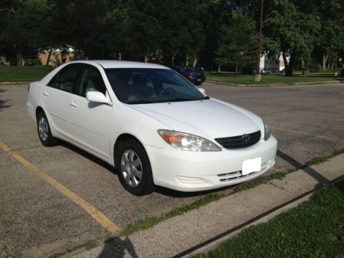 2004 toyota camry le sedan 4-door 2.4l