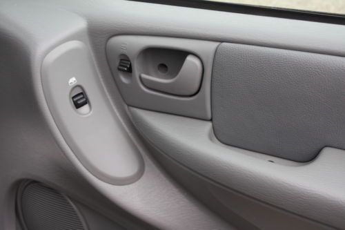 2007 Dodge Grand Caravan SE Wheelchair Accessible Side Entry Handicap Van, image 25