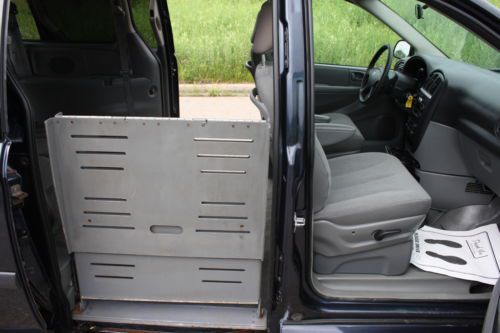 2007 Dodge Grand Caravan SE Wheelchair Accessible Side Entry Handicap Van, image 26