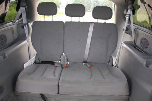 2007 Dodge Grand Caravan SE Wheelchair Accessible Side Entry Handicap Van, image 30