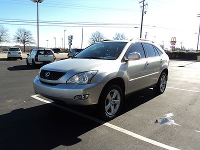 Beautiful 2005 rx330 awd navigation back up camera heated seats mint condition