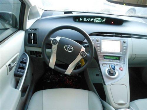 2014 Toyota Prius Three, US $26,865.00, image 3