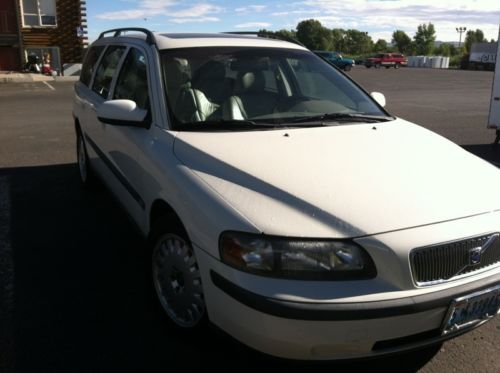 2001 volvo v70 2.4t wagon 4-door 2.4l