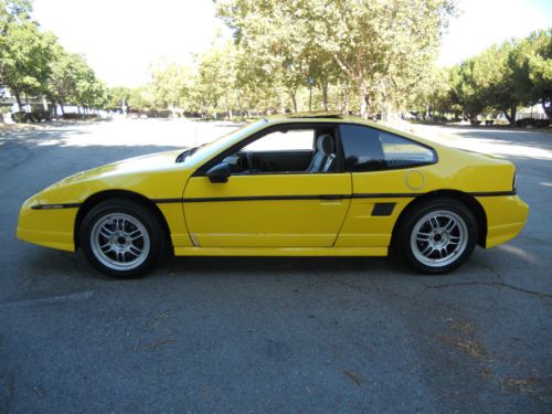 1988 pontiac fiero gt 95,305 miles! 5 speed! runs and drives great! no reserve!