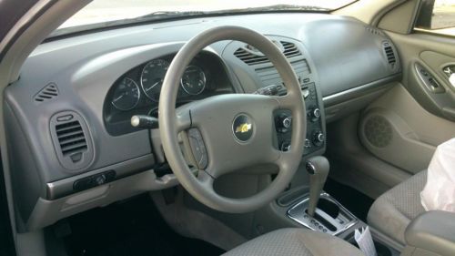 2008 Chevrolet Malibu Classic LS Sedan 4-Door 2.2L, image 3