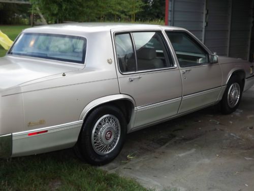 1990 cadillac deville base sedan 4-door 4.5l