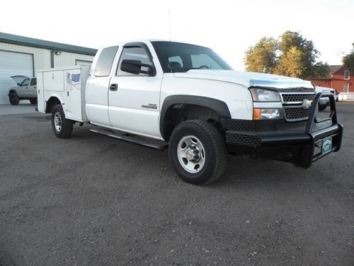 2005 chevrolet 2500 4x4 6.6 liter v8 diesel extended cab utility bed automatic