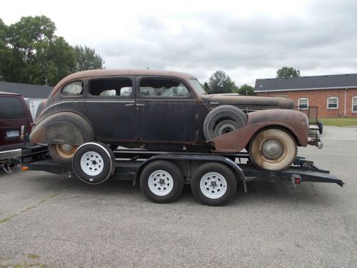 1939...chrysler imperial...7 pass...lebaron custom body....