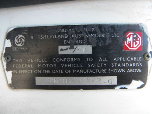 Complete Non-Runner Project / Parts Car Engine Turns Freely Some Lower Body Rust, image 9
