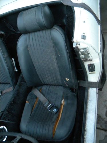 Complete Non-Runner Project / Parts Car Engine Turns Freely Some Lower Body Rust, image 15