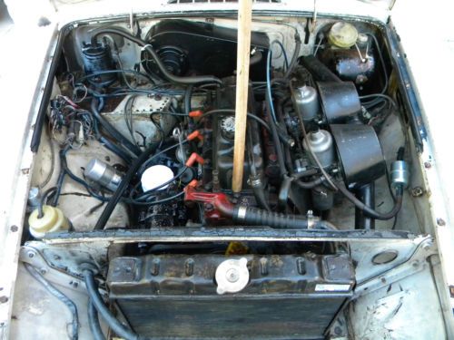 Complete Non-Runner Project / Parts Car Engine Turns Freely Some Lower Body Rust, image 20
