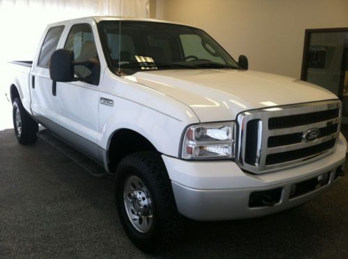 White super duty crew cab gray leather low miles for year carfax two owners
