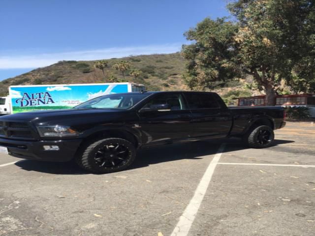 Ram 2500 laramie crew cab pickup 4-door