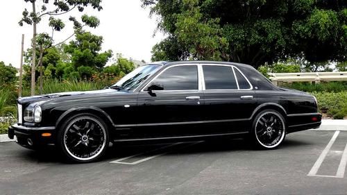 Bentley arnage t - twin turbo black on black 22" rims, tv's, bluetooth, nav, dvd