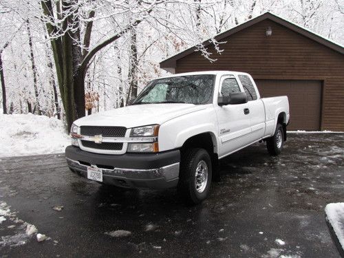 2004 chevy silverado ls 2500hd 4x4 duramax diesel truck