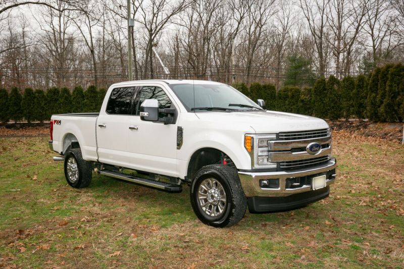 2017 ford f-350 lariat