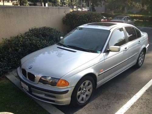 2001 bmw 325i base sedan 4-door 2.5l