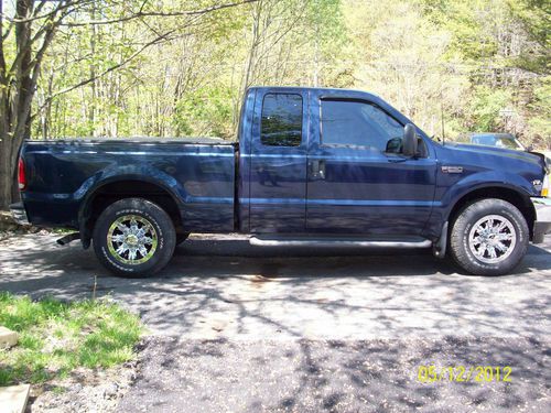 2002 ford f-250 xlt super duty dark blue, excellent condition 1 owner