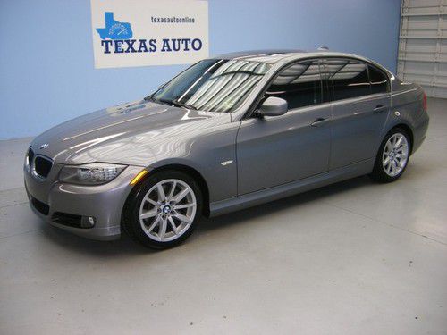 We finance!!!  2009 bmw 328i sedan sport auto paddles roof xenon 17 rims 1 owner