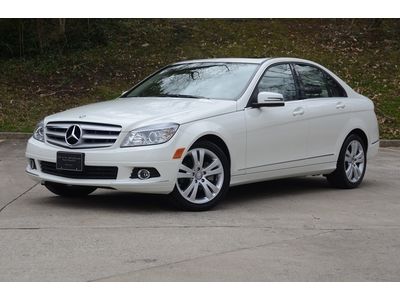 Clean carfax!! 2011 c300 luxury, in-dash cd w/ipod port, epa est. 26mpg highway