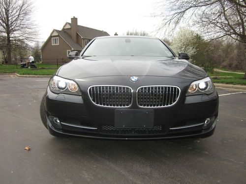 2011 bmw 528i base sedan 4-door 3.0l