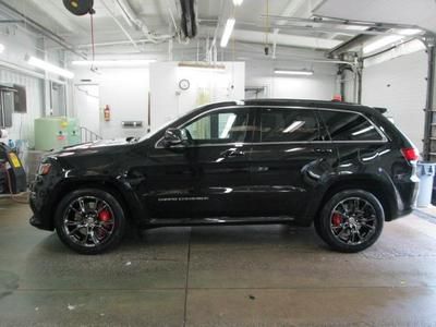 2014 ( new ) jeep grand cherokee 4x4 srt8