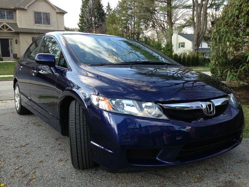 2010 honda civic lx sedan 4-door 1.8l clean low miles